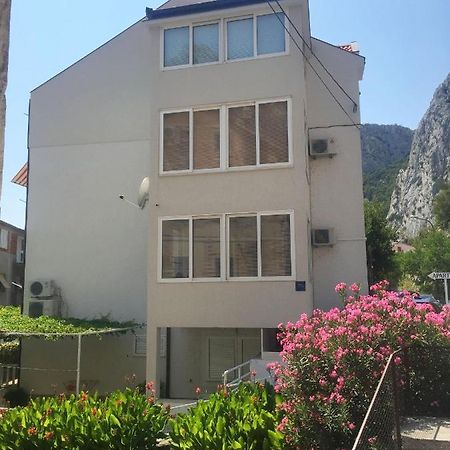 Apartment Mate Omiš Extérieur photo