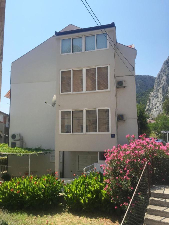 Apartment Mate Omiš Extérieur photo