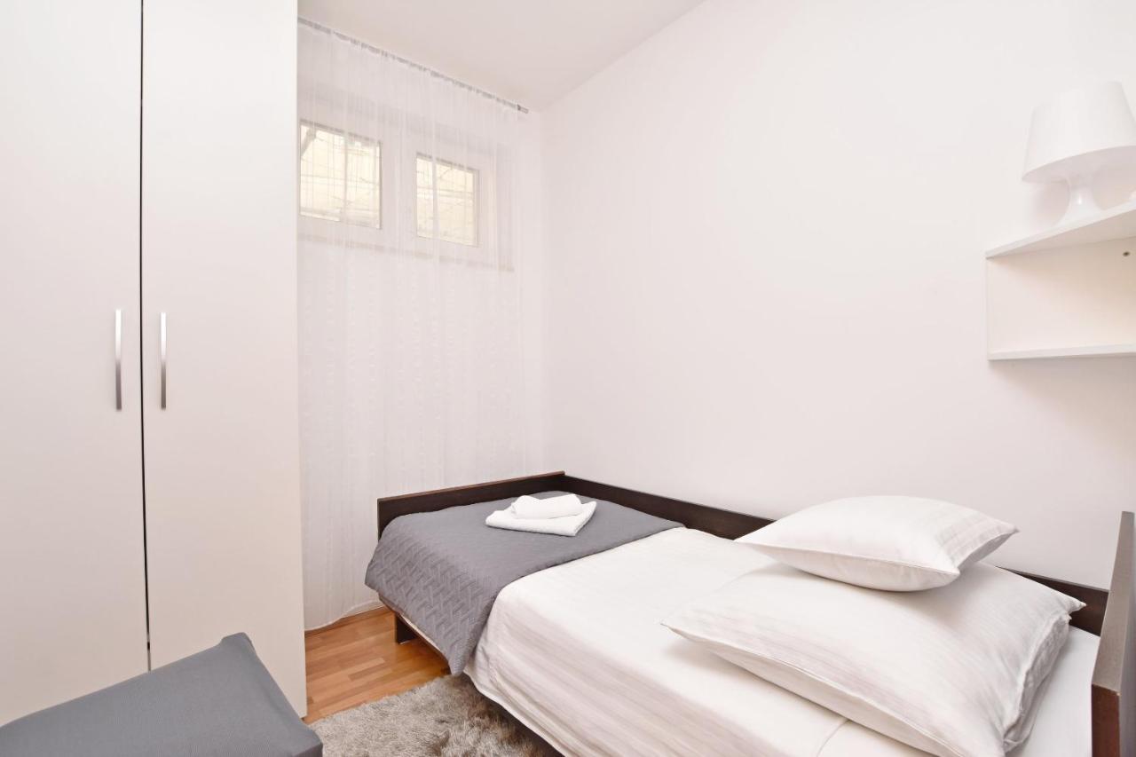 Apartment Mate Omiš Extérieur photo