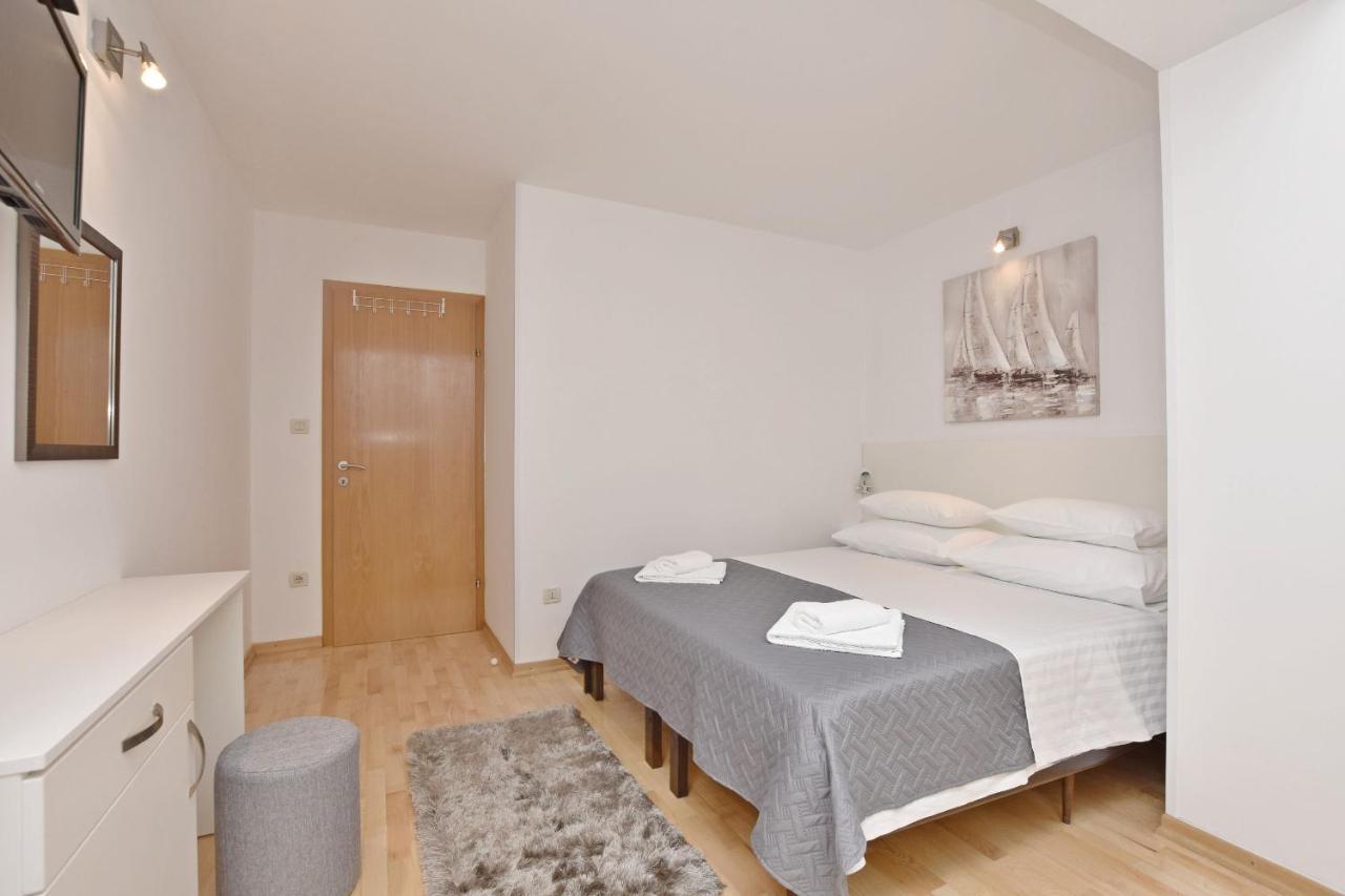 Apartment Mate Omiš Extérieur photo