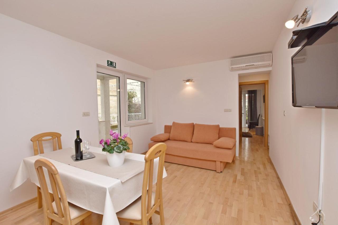 Apartment Mate Omiš Extérieur photo